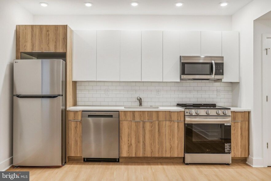 3952 Lancaster Ave, Unit 302 in Philadelphia, PA - Foto de edificio