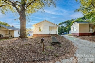 109 Cleveland Ave in Albemarle, NC - Building Photo - Building Photo