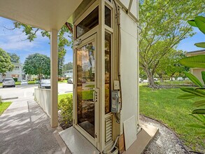 232 Farnham J in Deerfield Beach, FL - Building Photo - Building Photo