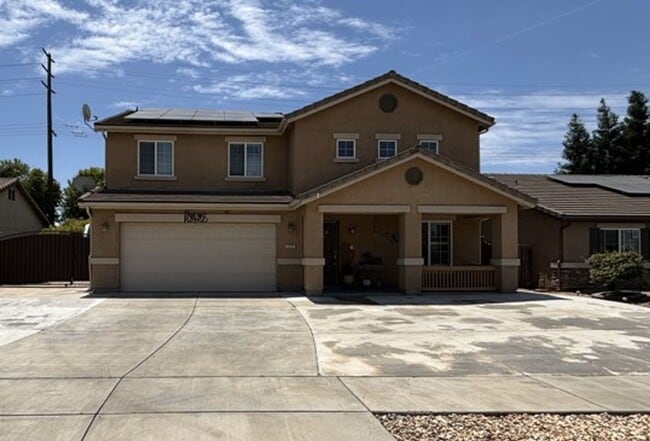 property at 2531 E Arlen Ave