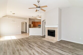 4600 Summer Oaks Ln in Fort Worth, TX - Building Photo - Building Photo