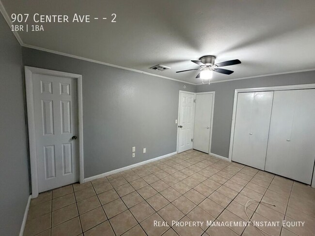 property at 907 Center Ave