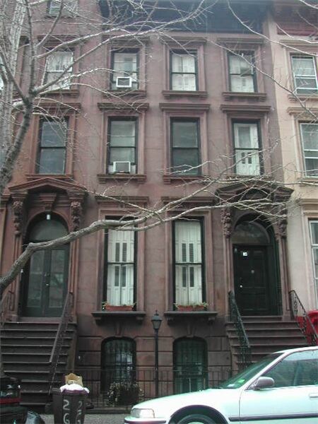 26 Saint James Pl in Brooklyn, NY - Building Photo