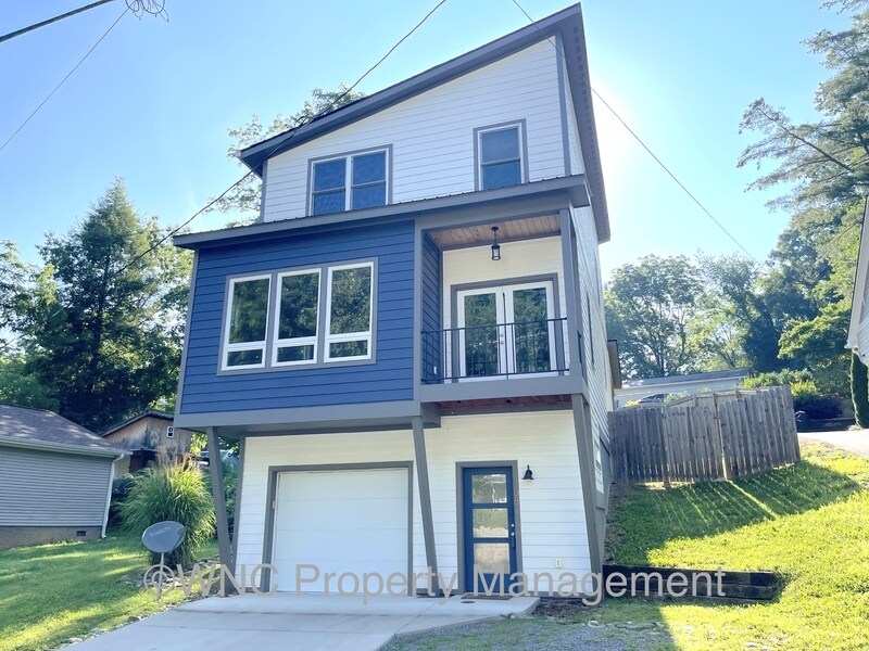 308 London Rd in Asheville, NC - Building Photo