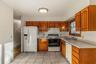16508 E Wesley Ave in Aurora, CO - Building Photo - Building Photo