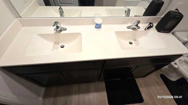 1129 Birchwood Dr in Crowley, TX - Foto de edificio - Building Photo