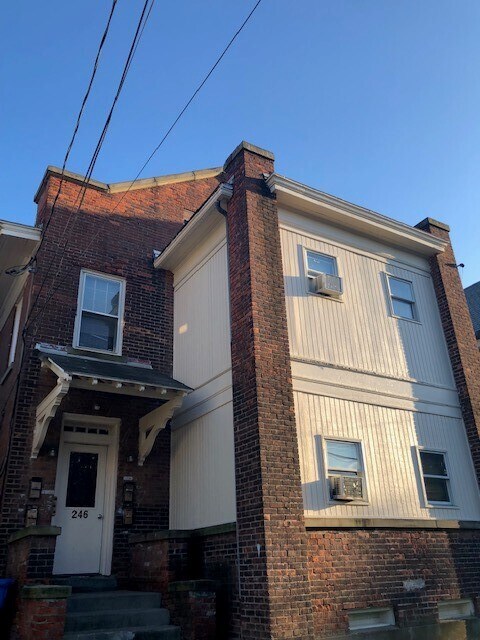 246 Delaware Ave in Albany, NY - Building Photo - Building Photo
