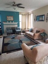 8590 Laurel Ct in Fishers, IN - Building Photo - Building Photo