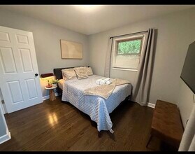 436 Springhill Dr in Roselle, IL - Building Photo - Building Photo