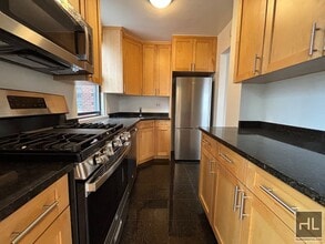 East 79th Street, Unit 8W in New York, NY - Building Photo - Building Photo