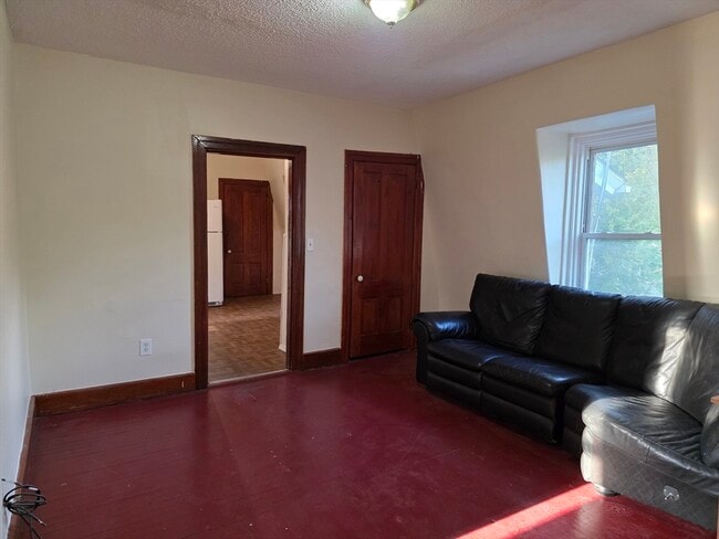 4 Home St in Worcester, MA - Building Photo - Building Photo