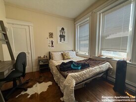 872 Huntington Ave, Unit 11 in Boston, MA - Building Photo