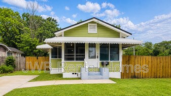 1210 Rensselaer Ave in Jacksonville, FL - Building Photo