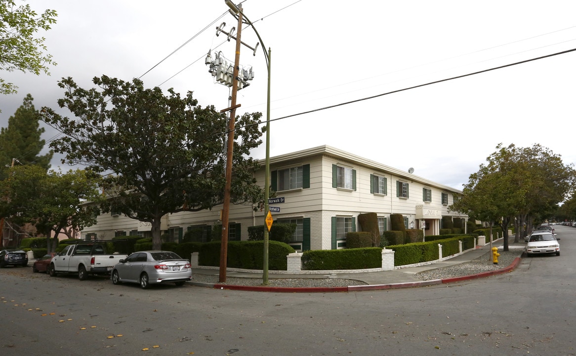 San Jose Apartment in San Jose, CA - Building Photo