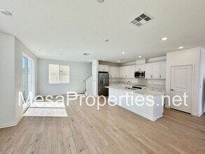 3217 Silo Paseo in Ontario, CA - Building Photo - Building Photo