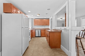 310 Flanders Rd in East Lyme, CT - Building Photo - Building Photo