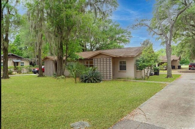 property at 1932 NE 17th Way