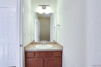 748 Robin Rd in Buffalo, NY - Building Photo - Building Photo