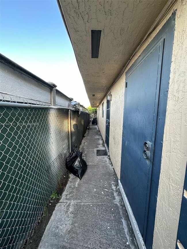 13130 NW 30th Ave in Opa Locka, FL - Building Photo - Building Photo