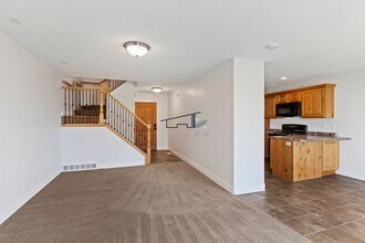 1613 N 450 E in North Ogden, UT - Foto de edificio - Building Photo