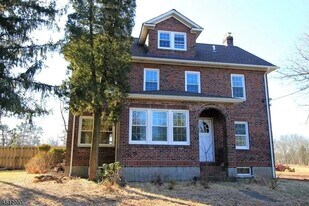 227 Sunnymeade Rd in Hillsborough Township, NJ - Building Photo