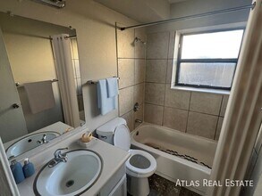 4461 E Pikes Peak Ave in Colorado Springs, CO - Foto de edificio - Building Photo