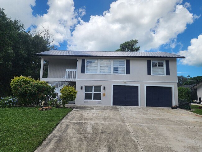 property at 1337 Center Ln