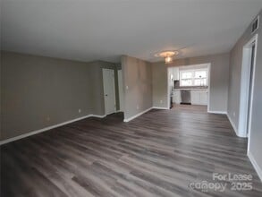 4601 Coronado Dr in Charlotte, NC - Building Photo - Building Photo