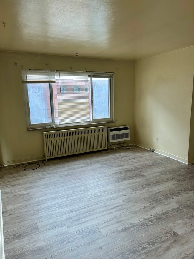 5700 Fifth Ave in Pittsburgh, PA - Building Photo - Building Photo