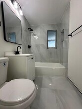 15601 NW 158th St in Opa Locka, FL - Building Photo - Building Photo