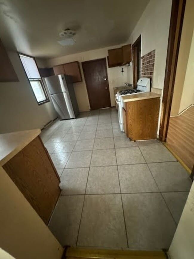 1704 W Lincoln Ave in Milwaukee, WI - Building Photo - Building Photo