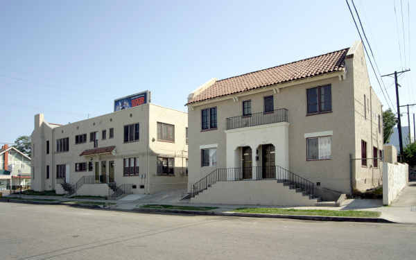 3002-3008 W 15th St in Los Angeles, CA - Foto de edificio