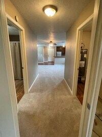 2045 Apache Dr photo'