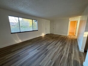 4433 Campbell Dr SE in Salem, OR - Building Photo - Building Photo