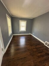 2504 E 55th St in Kansas City, MO - Building Photo - Building Photo