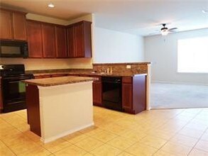 10404 Wagon Rut Ct in Fort Worth, TX - Building Photo - Building Photo