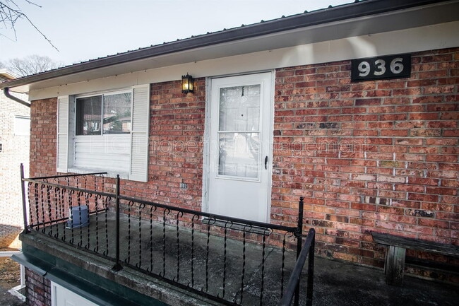 property at 936 Chadwick Dr