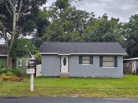 314 E Fletcher St in Kissimmee, FL - Building Photo