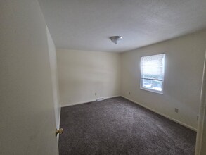 339 Mathews Rd in Boardman, OH - Foto de edificio - Building Photo