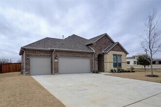 901 Little Gull Dr in Forney, TX - Building Photo - Building Photo