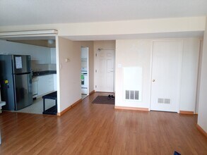 30 Chapman Crt in London, ON - Building Photo - Building Photo