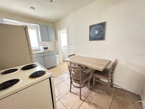 728 Columbia St in Orlando, FL - Building Photo - Building Photo