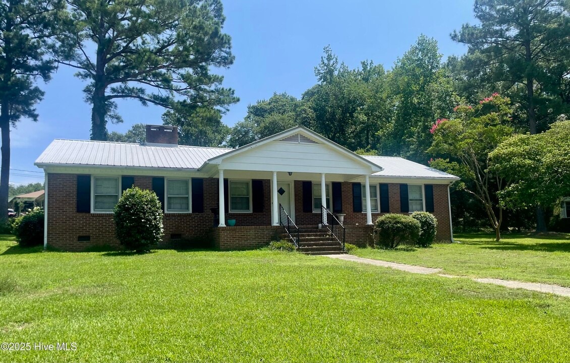 1009 Scaleybark Rd in Rockingham, NC - Building Photo