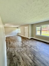 815 Poplar Dr in Fayetteville, NC - Building Photo - Building Photo