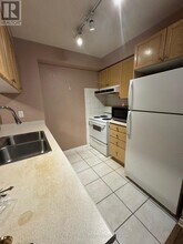 909 Bay St. in Toronto, ON - Building Photo - Building Photo