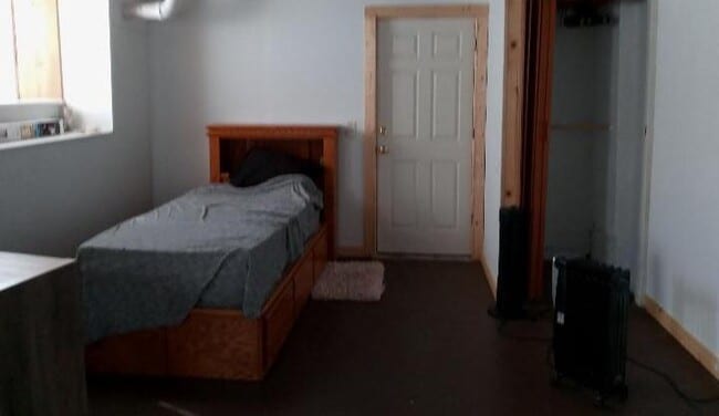 118 E Railroad St in Lena, IL - Building Photo - Building Photo