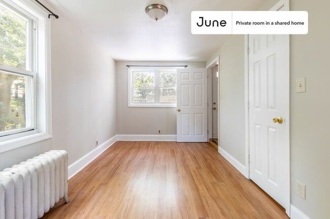 Room in Shared 9 bed/2 bath home in Boston, MA - Building Photo - Building Photo