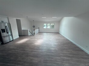 3 Nevada St in Selden, NY - Building Photo - Building Photo