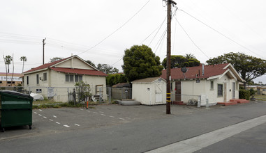 S & H Apartments in Oceanside, CA - Building Photo - Building Photo