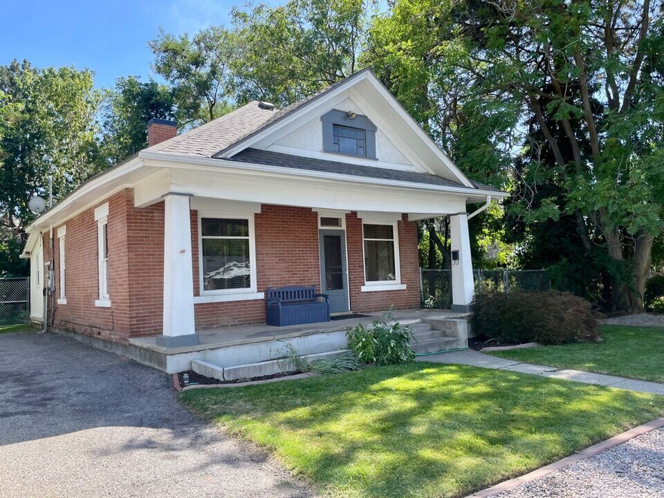 160 500 S in Bountiful, UT - Building Photo